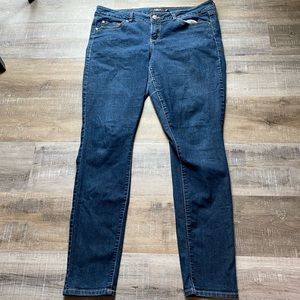 Torrid 16T Skinny jeans